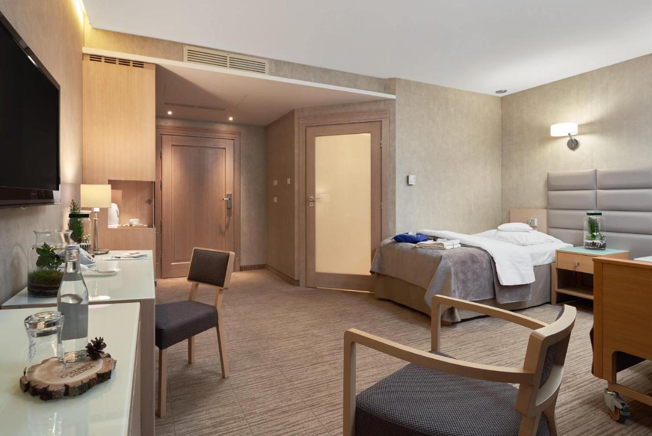 Columna Medica Hotel วาสก์ ภายนอก รูปภาพ
